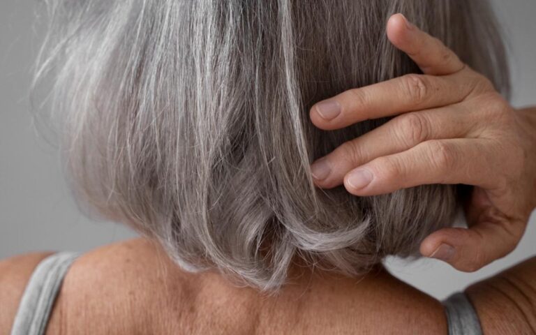 Secretos ocultos de las canas: Revelaciones sorprendentes sobre nuestra salud interna